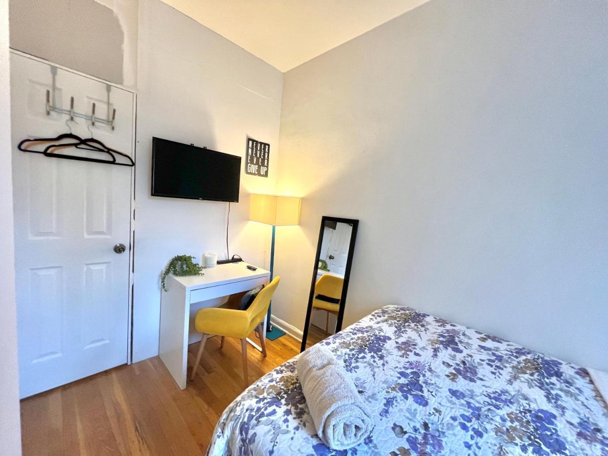 Manhattan -Ues - Room Accommodation New York Esterno foto